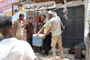 حملة ميدانية لضبط بيع القات في أحياء المعلا تنفيذًا لتوجيهات قيادة المحافظة