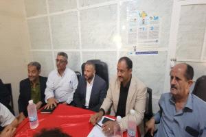 محافظ الضالع اللواء أحمد القبة يعتمد مجمع تربوي بتمويل من مركز الملك سلمان أثناء الاجتماع مع السلطة المحلية بمديرية قعطبة