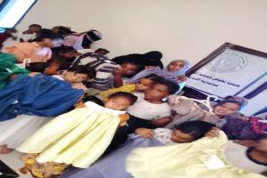 جمعية نهوض و تنمية المرأة والطفل توزع سلال غذائية ومساعدات مالية للأسر الفقيرة في البريقة