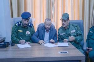 محافظ الضالع ومدير شرطة المحافظة إنموذجاً في تعزيز العمل الخدمي والأمني