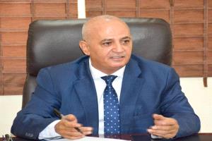 وزير المياه يناقش خرائط المياه الجوفية في تعز