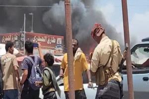 حريق مفاجئ في الفيوش يلتهم محل ألعاب نارية ويثير حالة استنفار