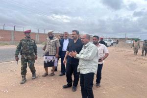 محافظ لحج " الحالمي " يعقد اجتماعاً مع قيادة مؤسسة المياه والصرف الصحي