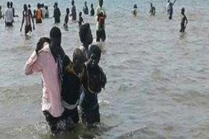 غرق 6 مهاجرين أفارقة وإنقاذ نحو 60 آخرين قبالة سواحل رضوم بمحافظة شبوة