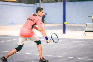 تواصل منافسات بطولة مديرية صيرة الرابعة للتنس الميدان بعدن