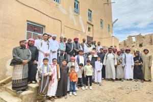 شباب آل باوزير يقيمون لقاءهم العيدي الأول بحوطتي حورة والنقعة