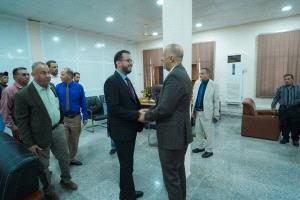 وزير الخدمة المدنية يتفقد مستوى الانضباط الوظيفي عقب انتهاء إجازة عيد الفطر