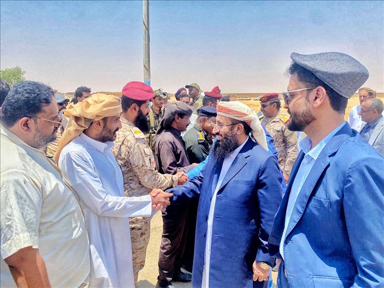وزير الأوقاف يتفقد جاهزية منفذ الوديعة ويعلن وصول أولى أفواج حجاج البر