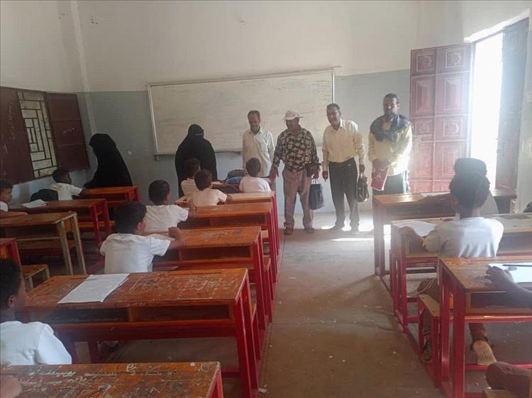 مكتب التربية بخنفر يواصل نزوله الميداني لتفقد سير اختبارات الفصل الثاني بمدرسة ابن خلدون