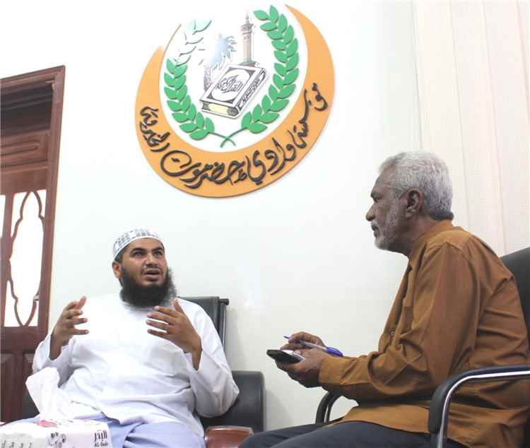 منتدى أصدقاء الإعلاميين .. يشيد بجهود مؤسسة وادي حضرموت الخيرية 