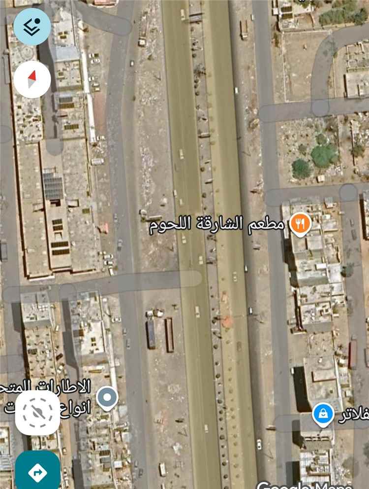 مأساة أمام مدرسة اللحوم بعدن.. وفاة عاملة نظافة تعيد ملف الجسر المتعثر إلى الواجهة