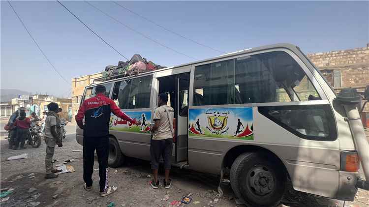 فحمان يشق طريقه نحو صنعاء.. والبعثة تصل الضالع استعداداً لمواجهتين مرتقبتين