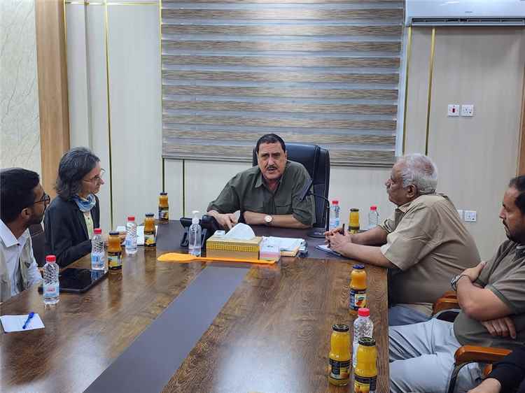 مدير أمن العاصمة عدن يلتقي سفيرة فرنسا لبحث تعزيز التعاون الأمني لدعم مشاريع التطوير