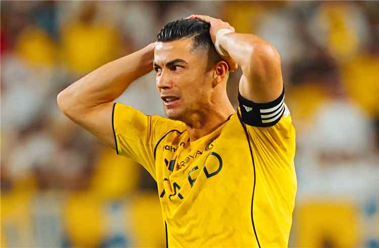 بعد تأجيل حسم لقب الدوري السعودي.. كريستيانو رونالدو يوجّه رسالة إلى جماهير النصر