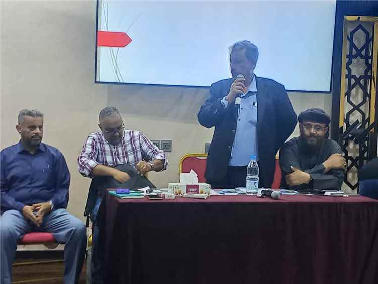 المفوضية السامية لشؤون اللآجئين تعقد إجتماعا موسعا في عدن لبحث أوضاع مخيم خرز
