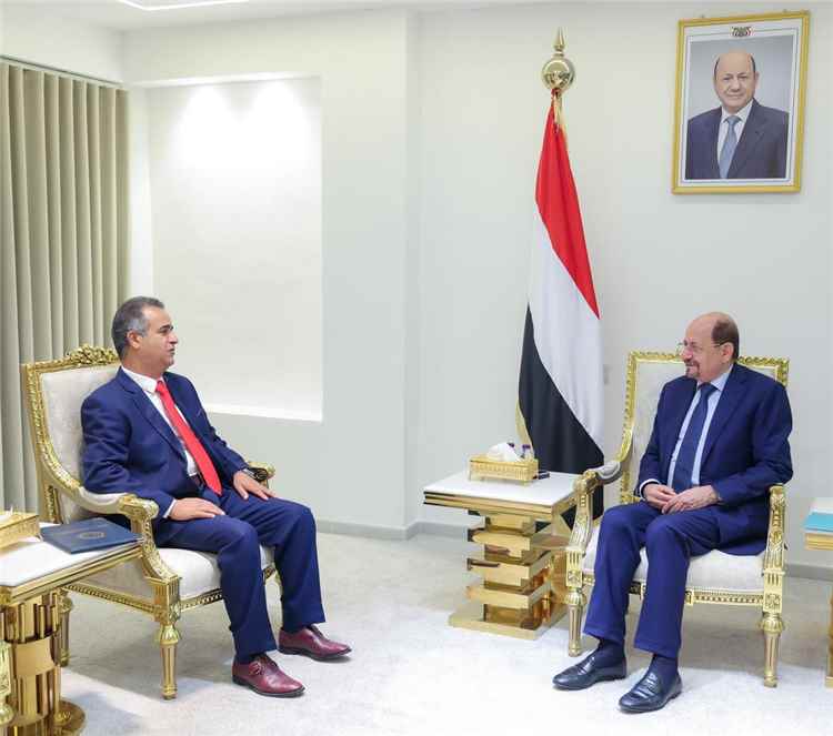 رئيس الوزراء وزير الخارجية يستقبل السفير الليبي