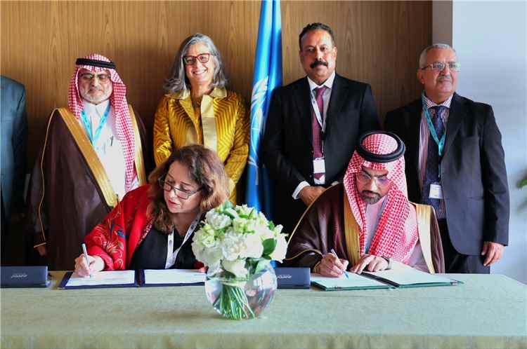 البرنامج السعودي لتنمية وإعمار اليمن يوقع اتفاقية لترميم 620 وحدة سكنية في عدن وتعز ولحج 