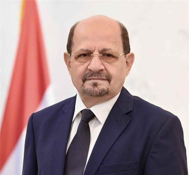 رئيس الوزراء يطمئن على صحة الصحفي سالم الحاج ، ومقراط يوجه الشكر لدولته