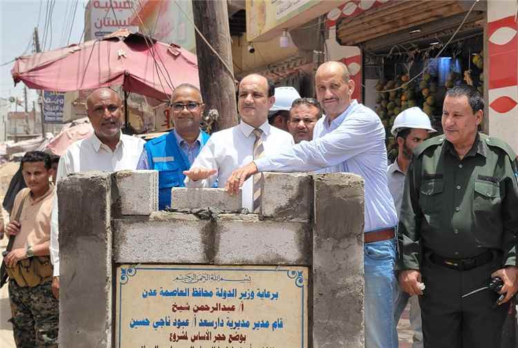 وضع حجر الأساس لمشروع إنشاء وإعادة تأهيل شبكة الصرف الصحي وتصريف مياه الأمطار في دارسعد