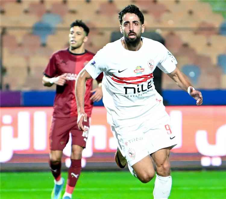 الزمالك يهزم سيراميكا كليوباترا ويتوج بلقب الدوري المصري للمرة 15 في تاريخه