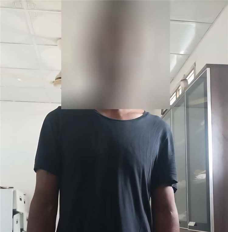 شرطة البريقة تضبط مروج حبوب مخدرة في حملة أمنية لمكافحة المخدرات