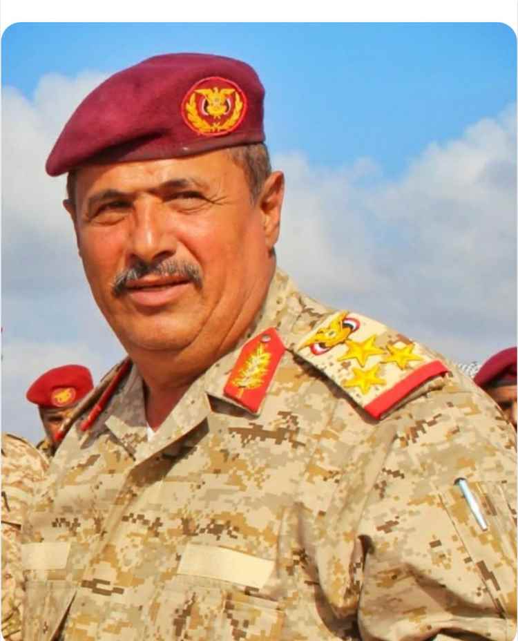قيادة محور ابين العملياتي تنفي اخبار اصابة قائد المحور بوعكة صحية