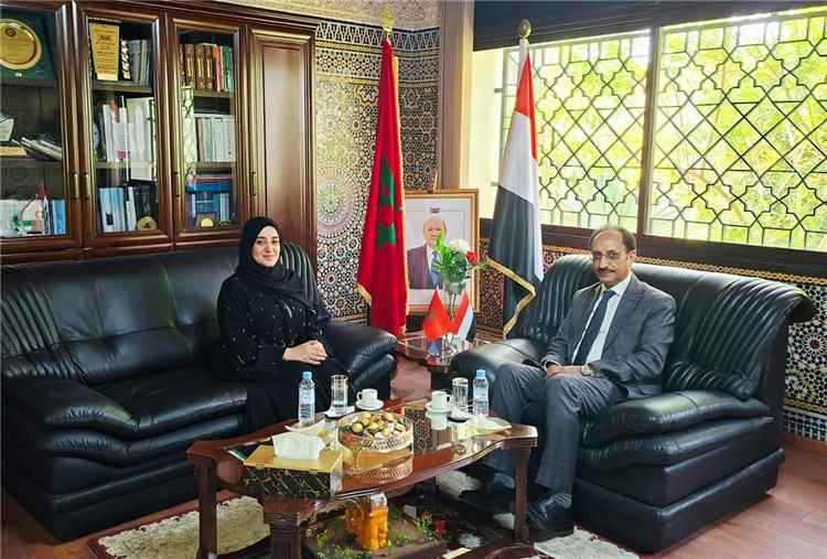السفير عزالدين الأصبحي يستقبل الأستاذة عبير الحضرمي بالرباط
