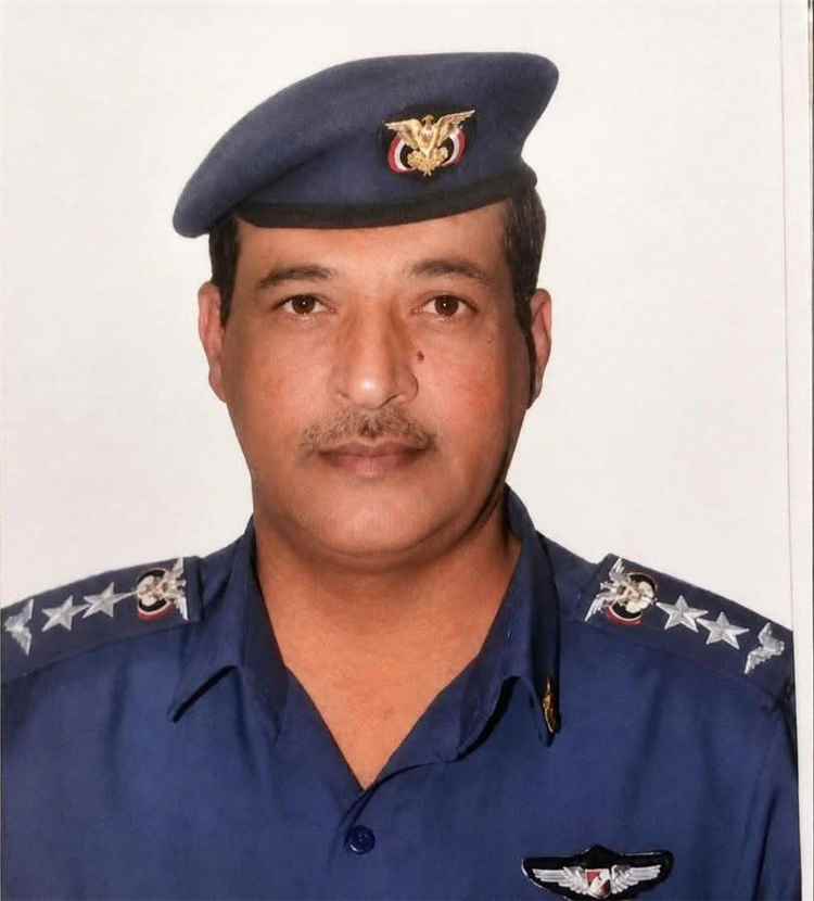 قائد اللواء 103 مشاة يبعث برقية عزاء في وفاة العميد الركن طيار عبدالباسط العامري