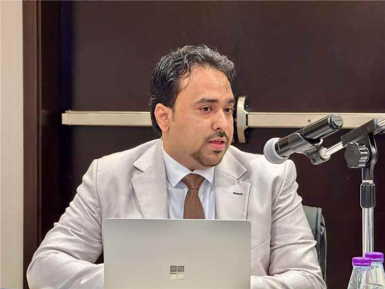 فارس النجار: خطاب العليمي دعا للتهدئة والشراكة وليس للاستفزاز