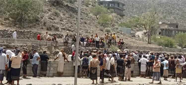 تشييع شهيد الوطن عميد طيار عبدالباسط العامري بمسقط رأسه مديرية رصد بيافع