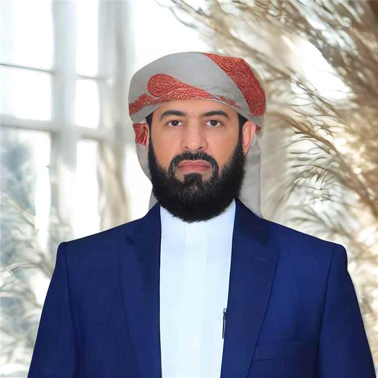 مكتب إعلام أحور يشيد بدعم محافظ أبين ويثمّن اعتماد حافز للإعلاميين والصحفيين بالمحافظة