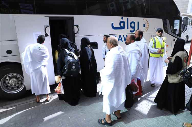وزير الأوقاف يعلن نجاح عملية التصعيد ووصول كامل حجاج بلادنا إلى مشعر منى