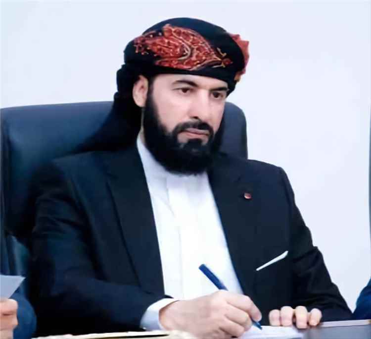 لودر: مدير النظافة يشيد بعيدية المحافظ لعمال النظافة ويصفها بلفتة إنسانية غير مستغربة 