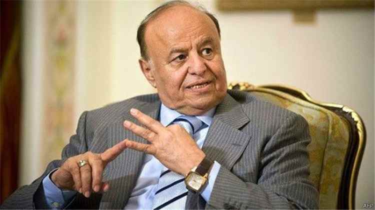نائب رئيس هيئة العمليات الحربية يعزي في وفاة الرئيس هادي