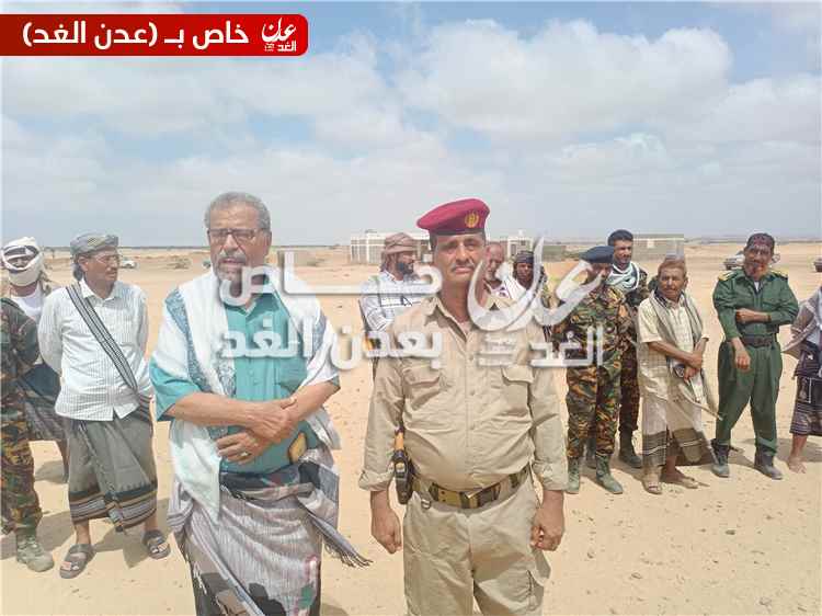 وكيل محافظة أبين ينفذ زيارة عيدية للمرافق الخدمية واللواء الخامس مشاة بمديرية أحور