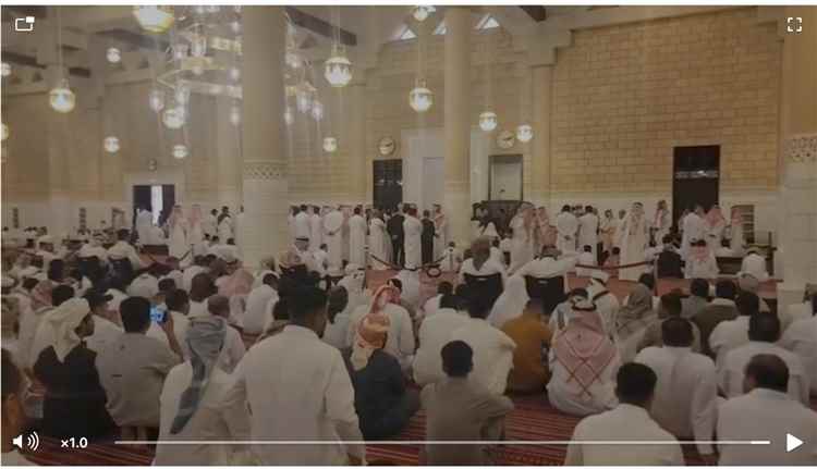 آلاف المشيعين يودعون الرئيس هادي في الرياض بحضور قيادات الدولة اليمنية