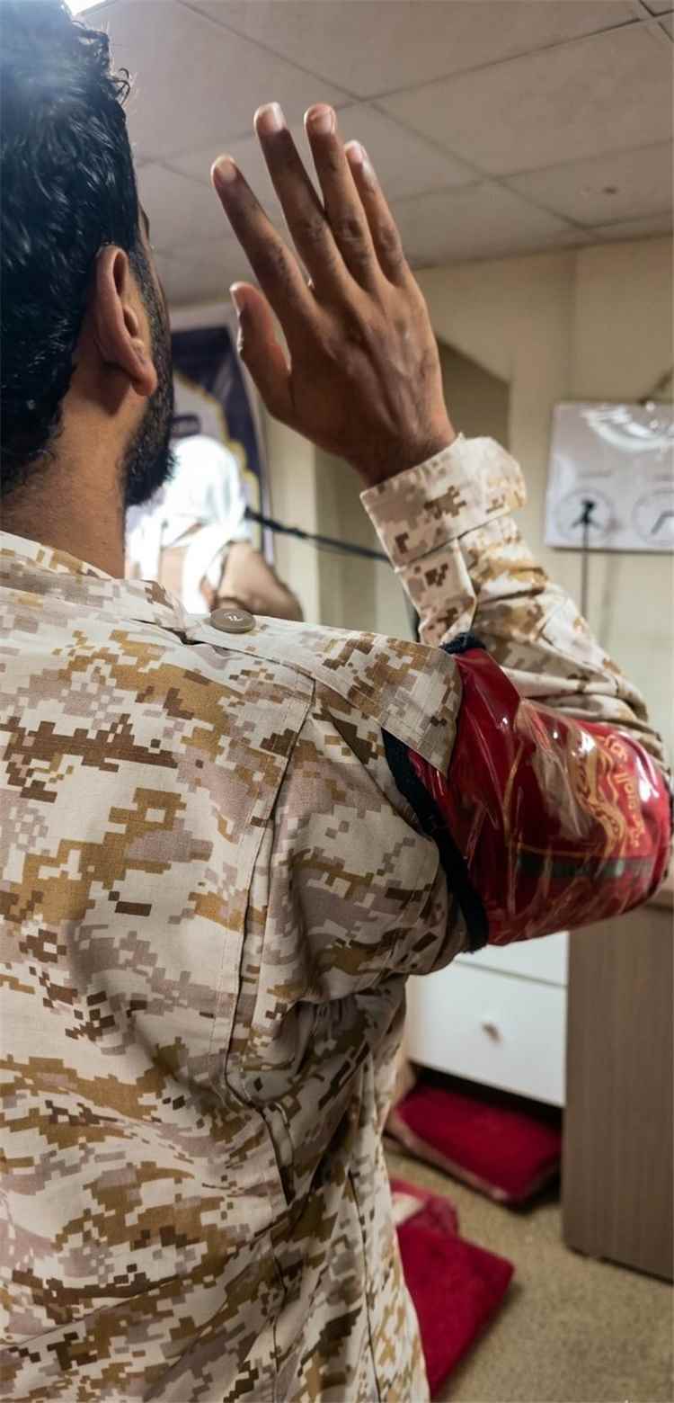 في عدن.. كتيبة الحماية بالشرطة العسكرية تؤدي صلاة الغائب على الرئيس السابق عبدربه منصور هادي