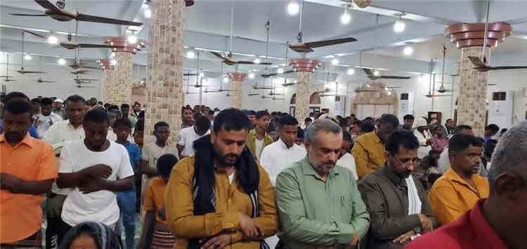 مساجد أبين تؤدي صلاة الغائب على روح الرئيس السابق المشير عبدربه منصور هادي عقب صلاة الجمعة