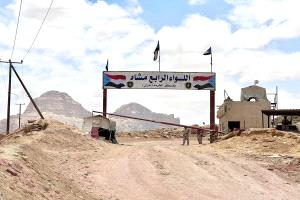 مصدر عسكري: استقرار الأوضاع في عزان بعد انسحاب قيادي موال للإنتقالي وتسليمه المعسكر