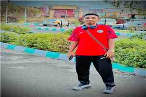 نجم منتخبنا الوطني لكرة القدم "عادل عباس" يشد الرحال إلى الدوحة