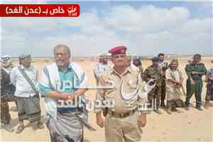 وكيل محافظة أبين ينفذ زيارة عيدية للمرافق الخدمية واللواء الخامس مشاة بمديرية أحور