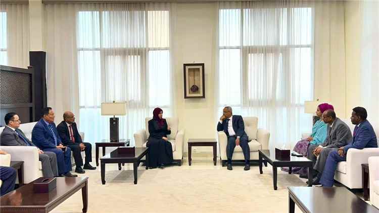 وزيرة الخارجية تصل جيبوتي