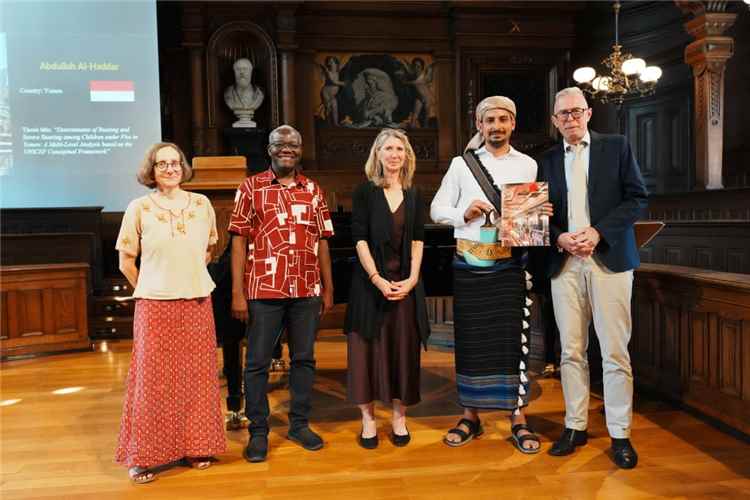 الماجستير بامتياز للباحث عبدالله الهدار من جامعة هايدلبيرج الألمانية في الصحة الدولية والوبائيات