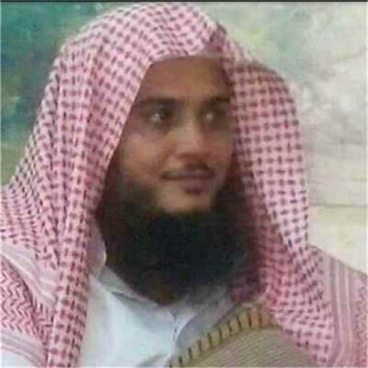 الشيخ باتيس يدعو للالتزام بالأطر المؤسسية لـ «حضرموت الجامع» ورفض ازدواجية الانتماء