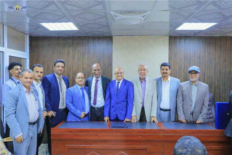 وكيل الطيران المدني يكرم ثلاثة من قيادات الهيئة السابقين وفاءً لعطاءاتهم المتميزة