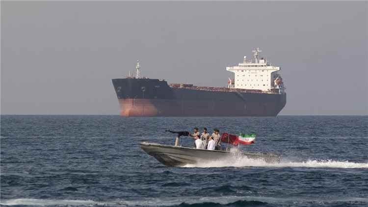 من هرمز إلى واشنطن وطهران.. تحرك مصري-عماني لاحتواء التصعيد