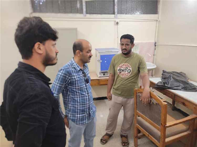 عدن: مدير صحة مديريةالبريقة .. يبحث التحديات في المرافق الصحية بالمديرية.