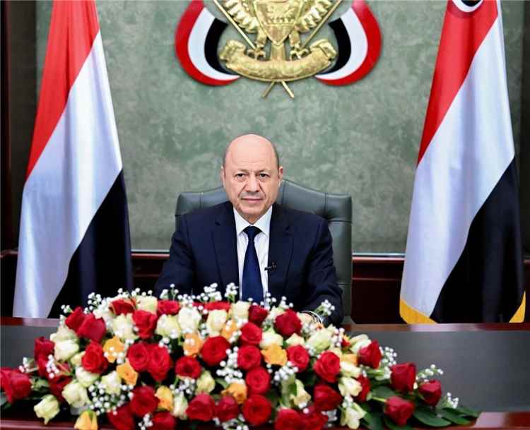 مستشار مكتب الرئاسة: العليمي يواجه اليوم ما واجهه السلال والإرياني.. وسيثبت الزمن صواب مساره