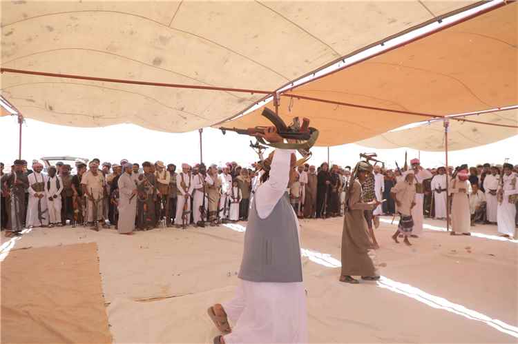 لقاء عام لقبيلة كلشات بالمهرة يؤكد التمسك بالحقوق التاريخية ويدعم جهود الاستقرار والسلم المجتمعي