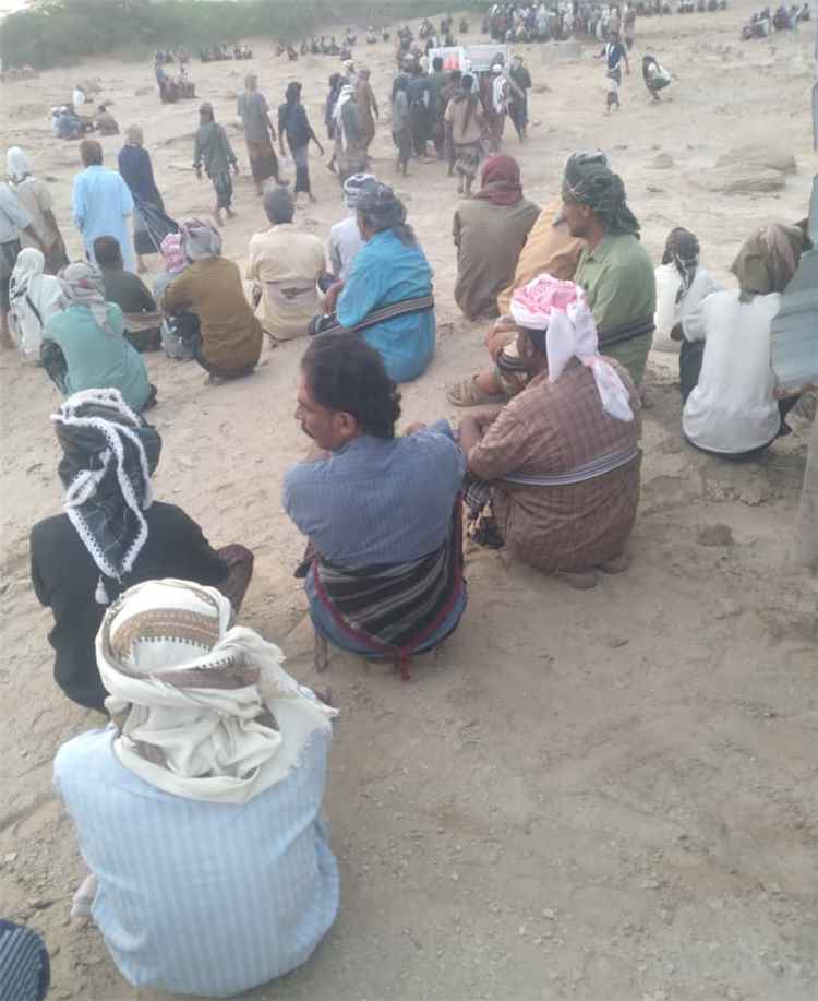 تشييع مهيب لجثمان شابة قضت غرقاً في بحر البندر بأحور